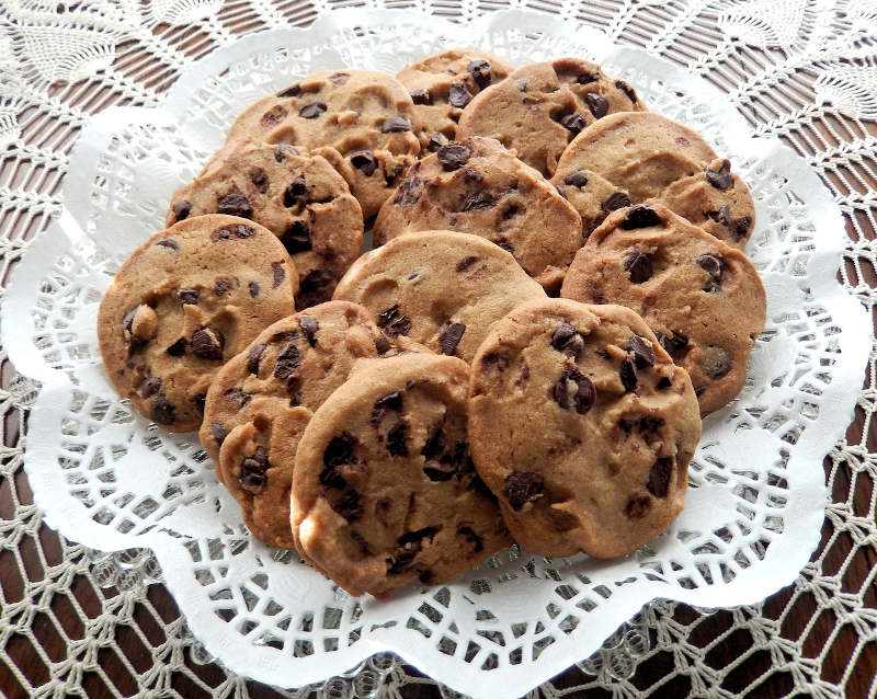 chocolate chip cookies with cbd oil